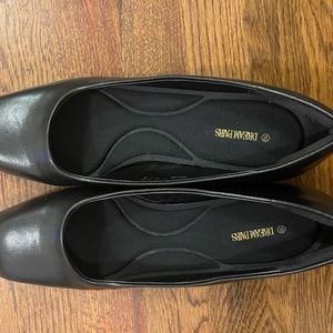 Women’s shoes